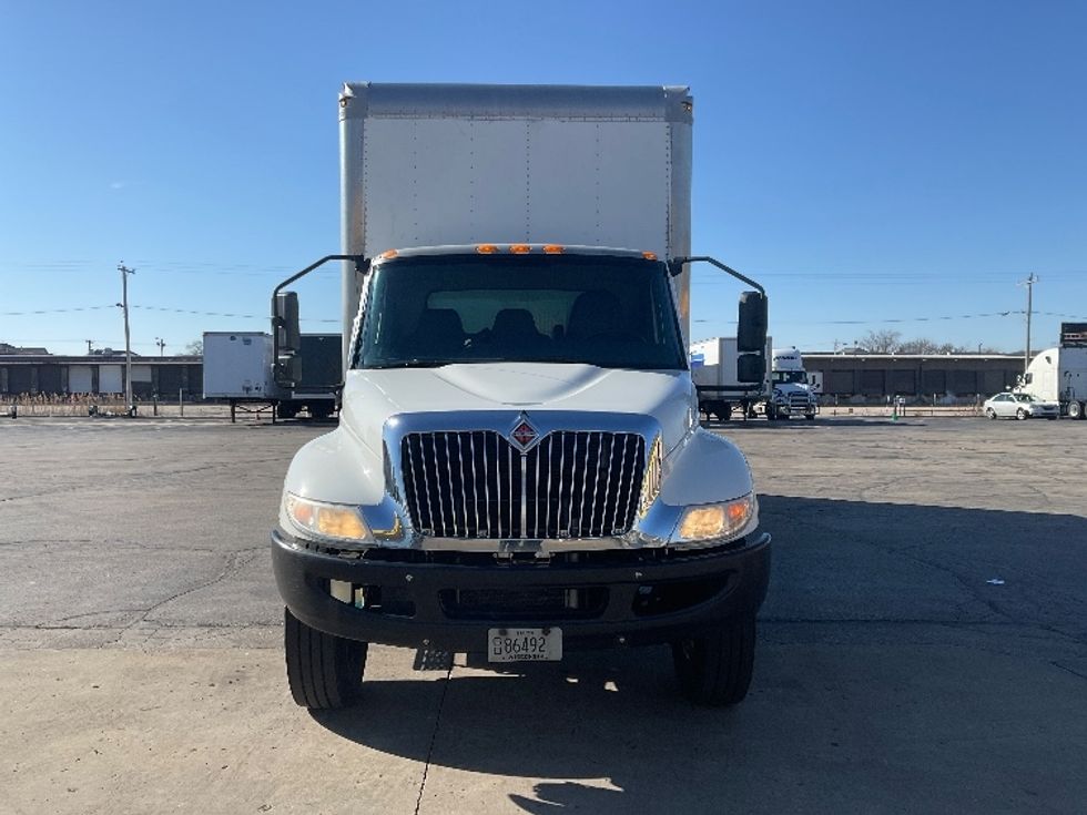 Medium Duty Box Truck-Light and Medium Duty Trucks-International-2020-MV607-Windsor-WI-234,837\n\t\tmiles-$ 40,750 - Image 2