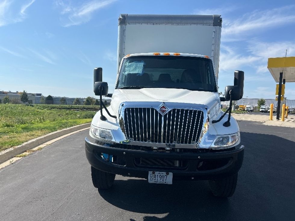 Medium Duty Box Truck-Light and Medium Duty Trucks-International-2020-MV607-Windsor-WI-84,396\n\t\tmiles-$ 69,250 - Image 2