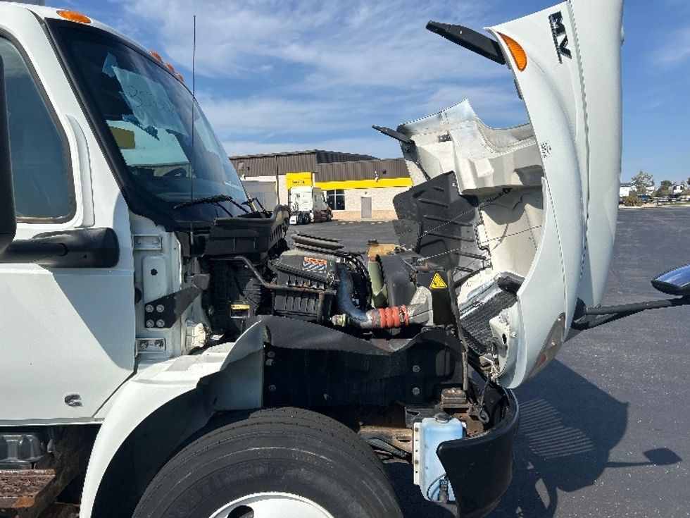Medium Duty Box Truck-Light and Medium Duty Trucks-International-2020-MV607-Windsor-WI-84,396\n\t\tmiles-$ 69,250 - Image 23