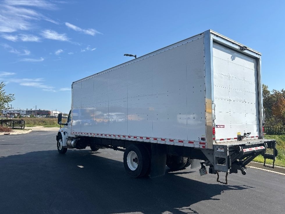 Medium Duty Box Truck-Light and Medium Duty Trucks-International-2020-MV607-Windsor-WI-84,396\n\t\tmiles-$ 69,250 - Image 6