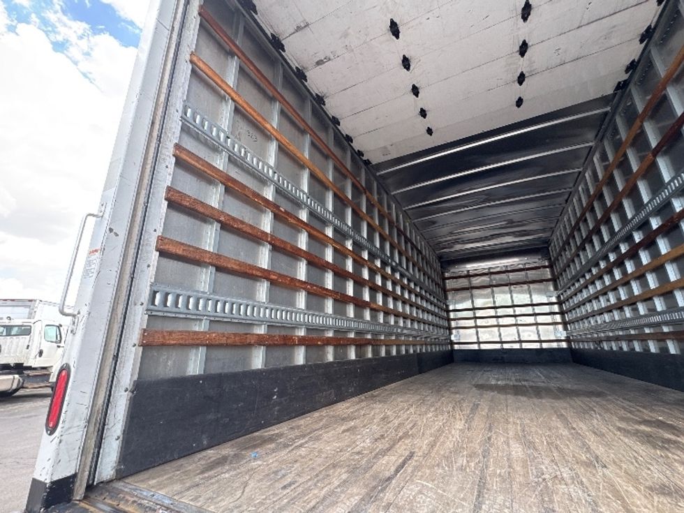 Medium Duty Box Truck-Light and Medium Duty Trucks-International-2020-MV607-Windsor-WI-95,128\n\t\tmiles-$ 56,250 - Image 11