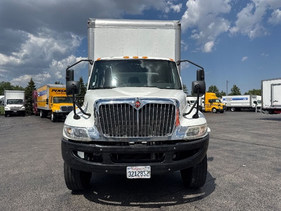 Medium Duty Box Truck-Light and Medium Duty Trucks-International-2020-MV607-Windsor-WI-95,128\n\t\tmiles-$ 56,250 - Image 2