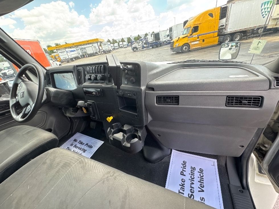 Medium Duty Box Truck-Light and Medium Duty Trucks-International-2020-MV607-Windsor-WI-95,128\n\t\tmiles-$ 56,250 - Image 21