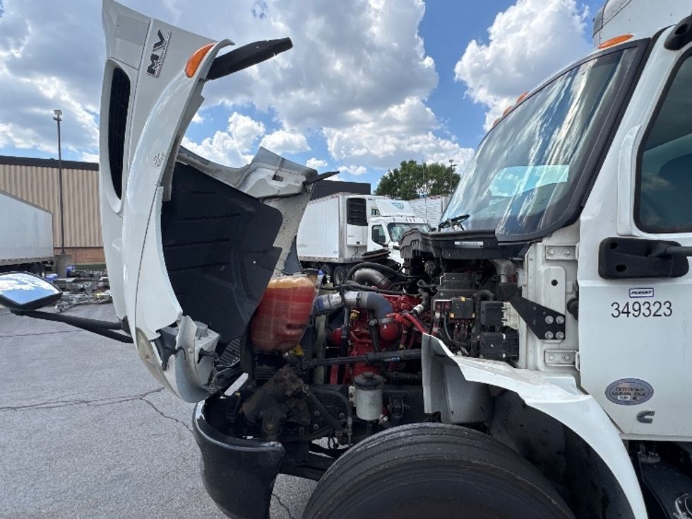Medium Duty Box Truck-Light and Medium Duty Trucks-International-2020-MV607-Windsor-WI-95,128\n\t\tmiles-$ 56,250 - Image 23