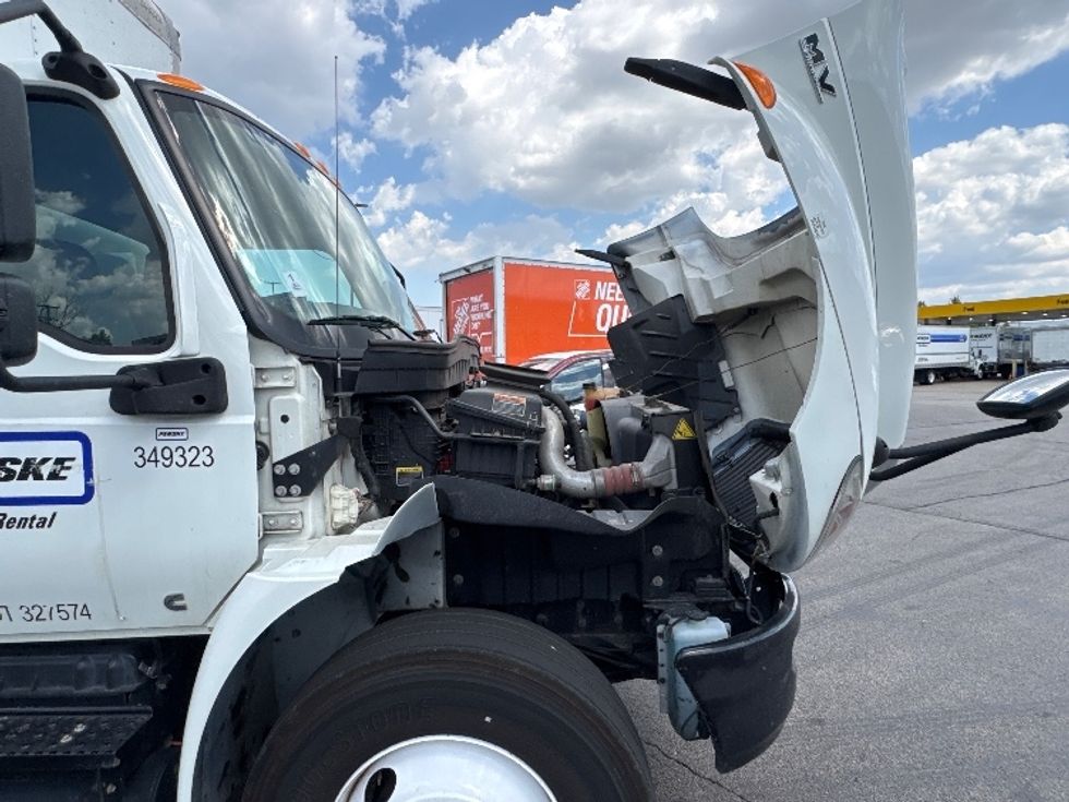 Medium Duty Box Truck-Light and Medium Duty Trucks-International-2020-MV607-Windsor-WI-95,128\n\t\tmiles-$ 56,250 - Image 24