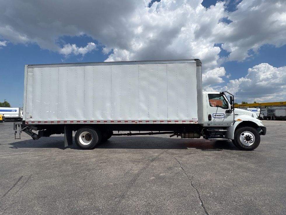 Medium Duty Box Truck-Light and Medium Duty Trucks-International-2020-MV607-Windsor-WI-95,128\n\t\tmiles-$ 56,250 - Image 4