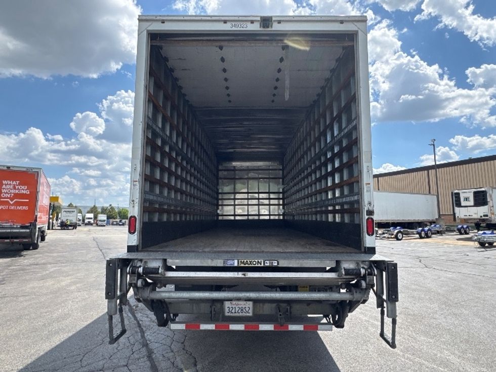 Medium Duty Box Truck-Light and Medium Duty Trucks-International-2020-MV607-Windsor-WI-95,128\n\t\tmiles-$ 56,250 - Image 8