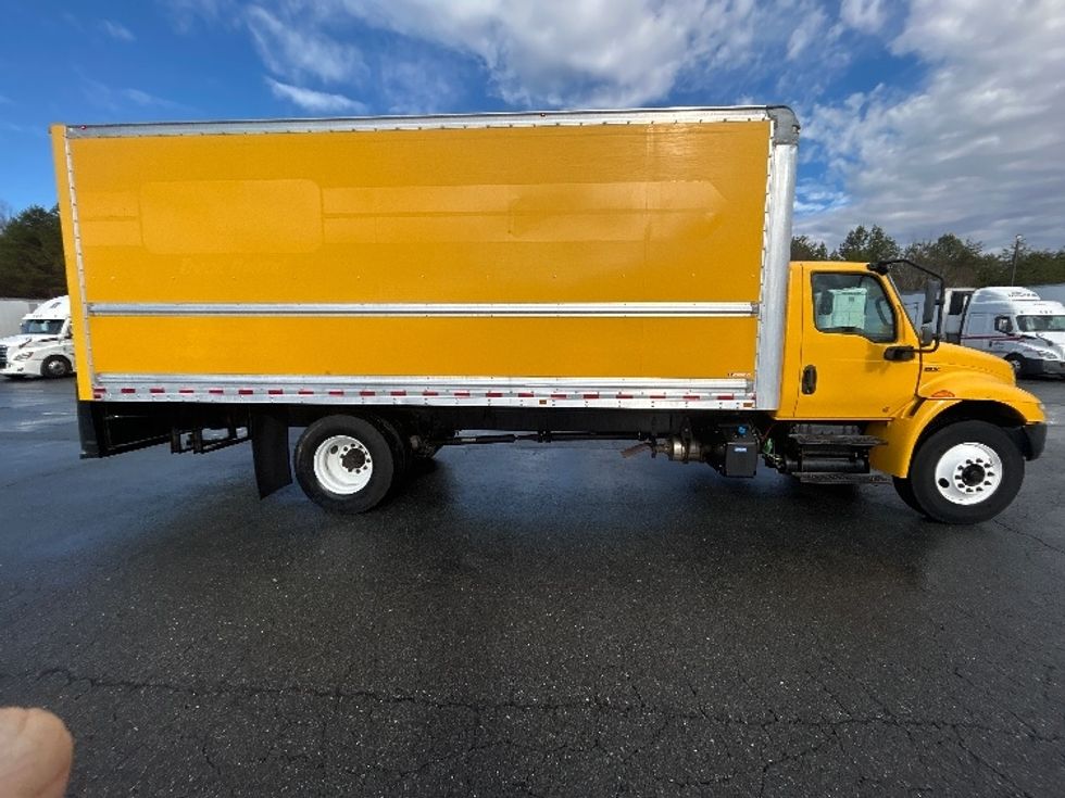 Medium Duty Box Truck-Light and Medium Duty Trucks-International-2020-MV607-Winston Salem-NC-185,154\n\t\tmiles-$ 30,000 - Image 14