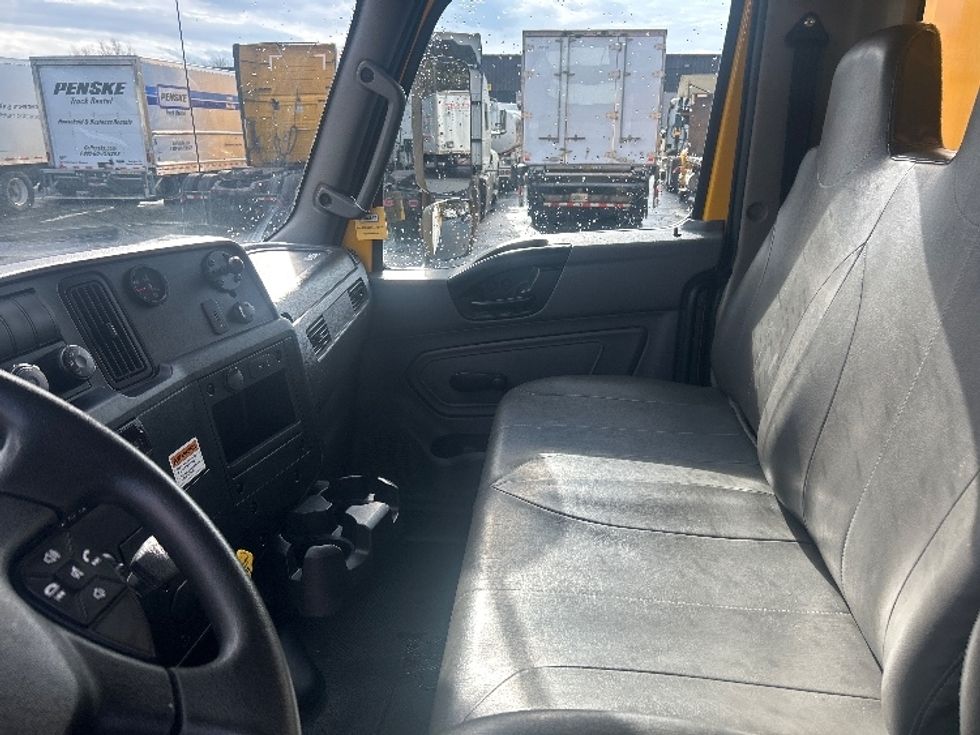 Medium Duty Box Truck-Light and Medium Duty Trucks-International-2020-MV607-Winston Salem-NC-185,154\n\t\tmiles-$ 30,000 - Image 18