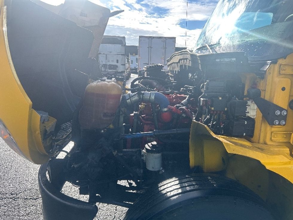 Medium Duty Box Truck-Light and Medium Duty Trucks-International-2020-MV607-Winston Salem-NC-185,154\n\t\tmiles-$ 30,000 - Image 23