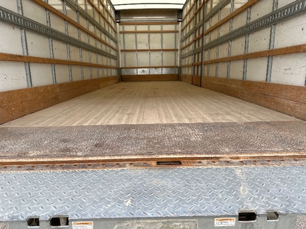 Medium Duty Box Truck-Light and Medium Duty Trucks-International-2020-MV607-Wixom-MI-169,337\n\t\tmiles-$ 46,750 - Image 10