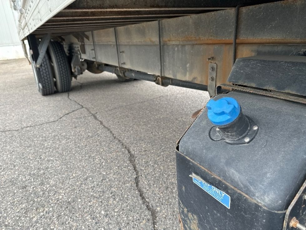 Medium Duty Box Truck-Light and Medium Duty Trucks-International-2020-MV607-Wixom-MI-169,337\n\t\tmiles-$ 46,750 - Image 14