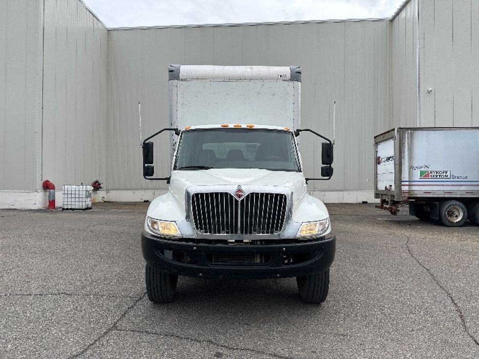 Medium Duty Box Truck-Light and Medium Duty Trucks-International-2020-MV607-Wixom-MI-169,337\n\t\tmiles-$ 46,750 - Image 2