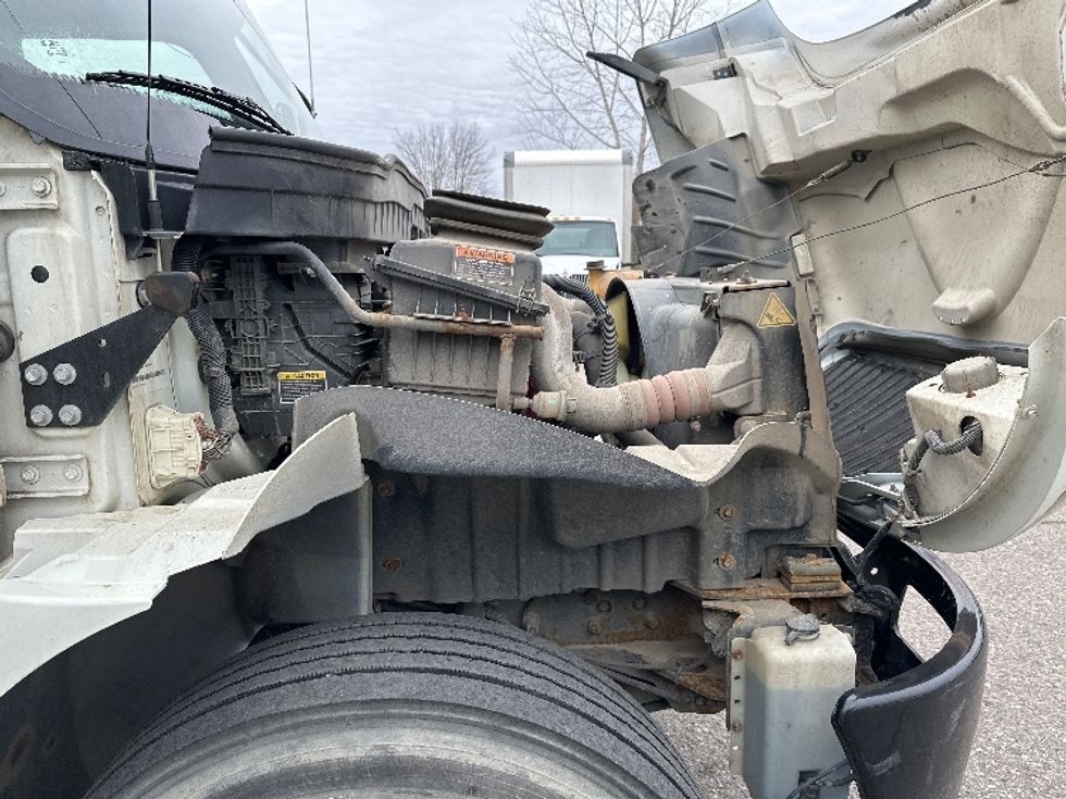 Medium Duty Box Truck-Light and Medium Duty Trucks-International-2020-MV607-Wixom-MI-169,337\n\t\tmiles-$ 46,750 - Image 23