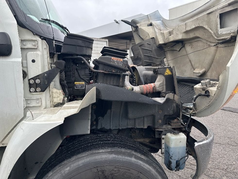 Medium Duty Box Truck-Light and Medium Duty Trucks-International-2020-MV607-Wixom-MI-237,549\n\t\tmiles-$ 27,750 - Image 22