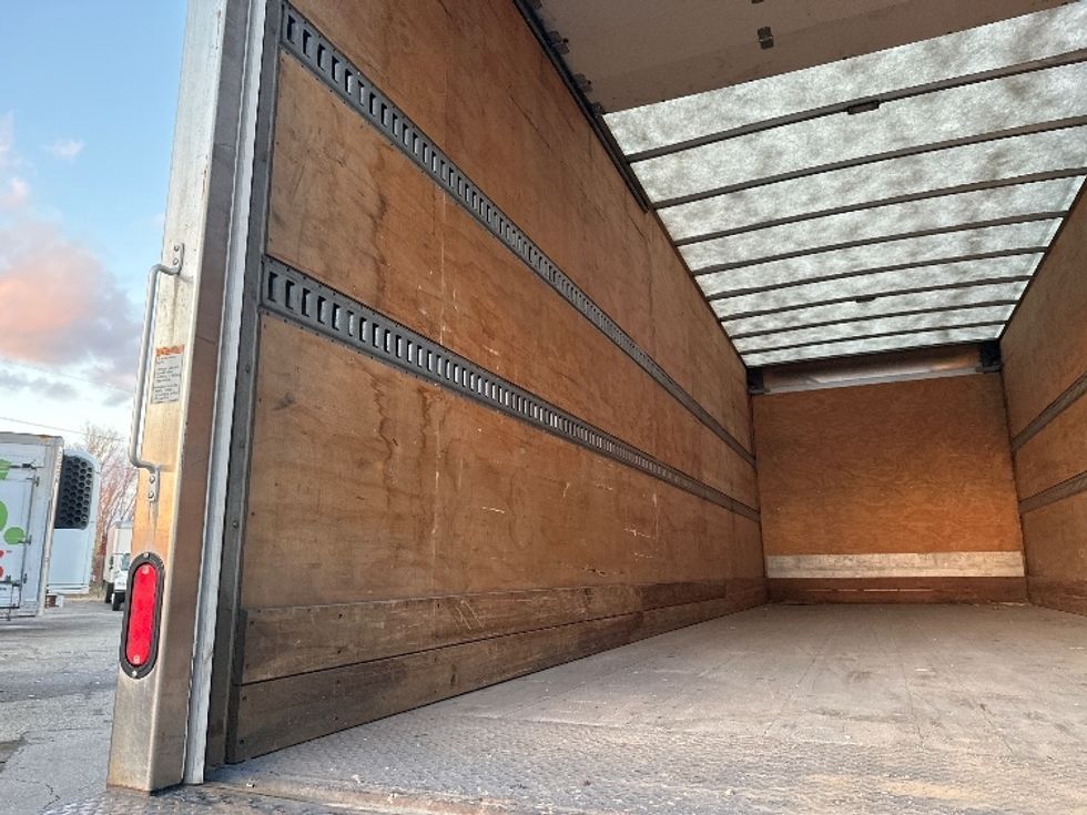 Medium Duty Box Truck-Light and Medium Duty Trucks-International-2020-MV607-Wixom-MI-287,889\n\t\tmiles-$ 28,000 - Image 10