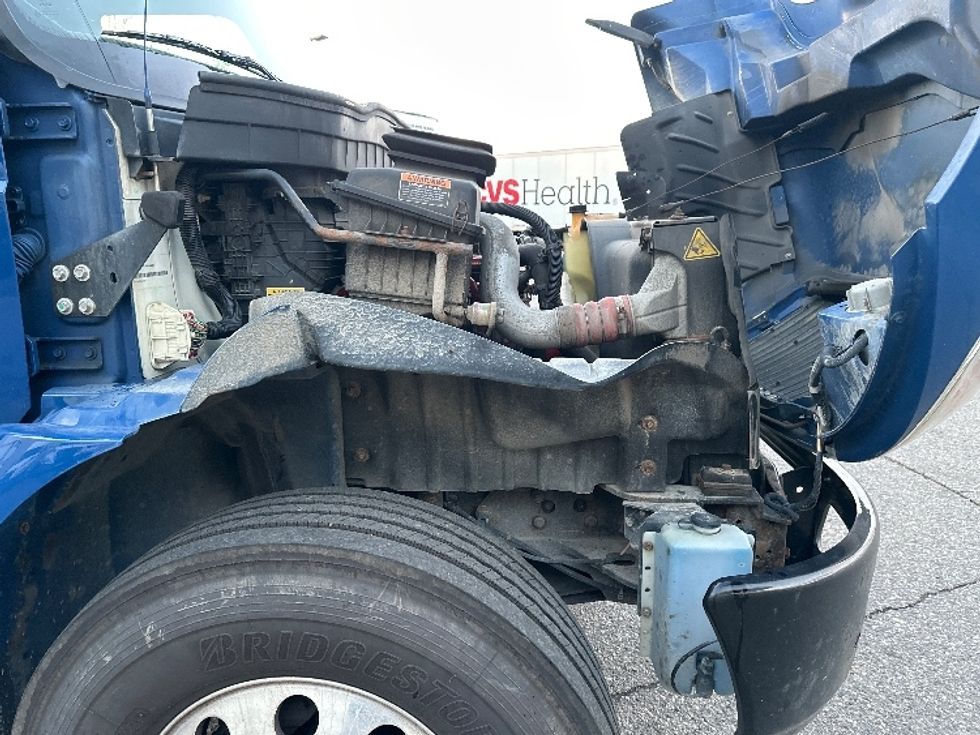 Medium Duty Box Truck-Light and Medium Duty Trucks-International-2020-MV607-Wixom-MI-287,889\n\t\tmiles-$ 28,000 - Image 22