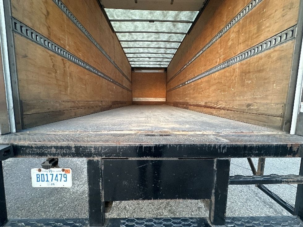 Medium Duty Box Truck-Light and Medium Duty Trucks-International-2020-MV607-Wixom-MI-287,889\n\t\tmiles-$ 28,000 - Image 9