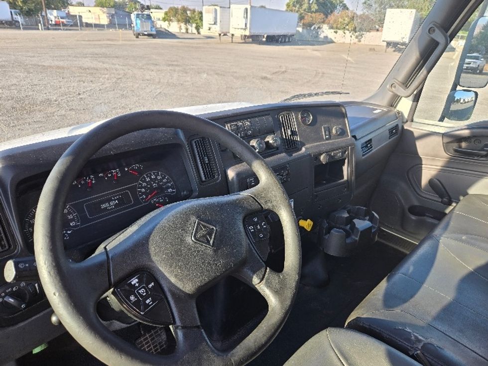 Medium Duty Box Truck-Light and Medium Duty Trucks-International-2020-MV607-Yakima-WA-258,717\n\t\tmiles-$ 31,500 - Image 17