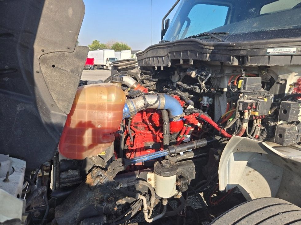 Medium Duty Box Truck-Light and Medium Duty Trucks-International-2020-MV607-Yakima-WA-258,717\n\t\tmiles-$ 31,500 - Image 23