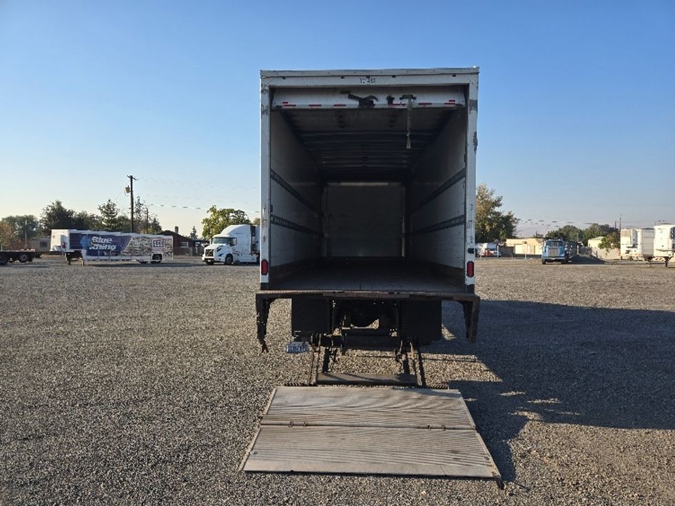 Medium Duty Box Truck-Light and Medium Duty Trucks-International-2020-MV607-Yakima-WA-258,717\n\t\tmiles-$ 31,500 - Image 9