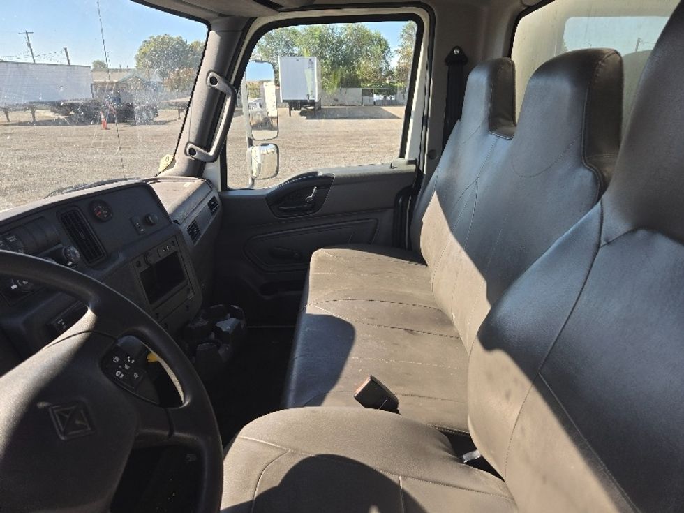 Medium Duty Box Truck-Light and Medium Duty Trucks-International-2020-MV607-Yakima-WA-291,145\n\t\tmiles-$ 26,750 - Image 19