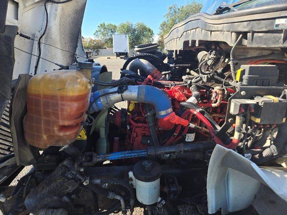 Medium Duty Box Truck-Light and Medium Duty Trucks-International-2020-MV607-Yakima-WA-291,145\n\t\tmiles-$ 26,750 - Image 24