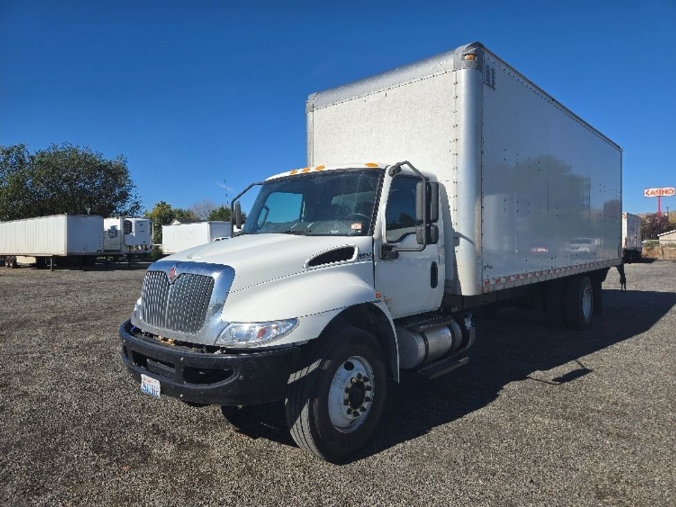 Medium Duty Box Truck-Light and Medium Duty Trucks-International-2020-MV607-Yakima-WA-291,145\n\t\tmiles-$ 26,750 - Image 3