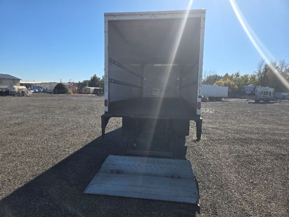 Medium Duty Box Truck-Light and Medium Duty Trucks-International-2020-MV607-Yakima-WA-291,145\n\t\tmiles-$ 26,750 - Image 9