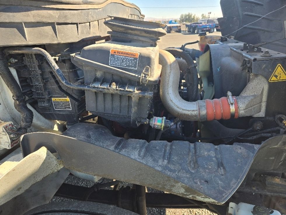 Medium Duty Box Truck-Light and Medium Duty Trucks-International-2020-MV607-Yakima-WA-310,011\n\t\tmiles-$ 23,250 - Image 22