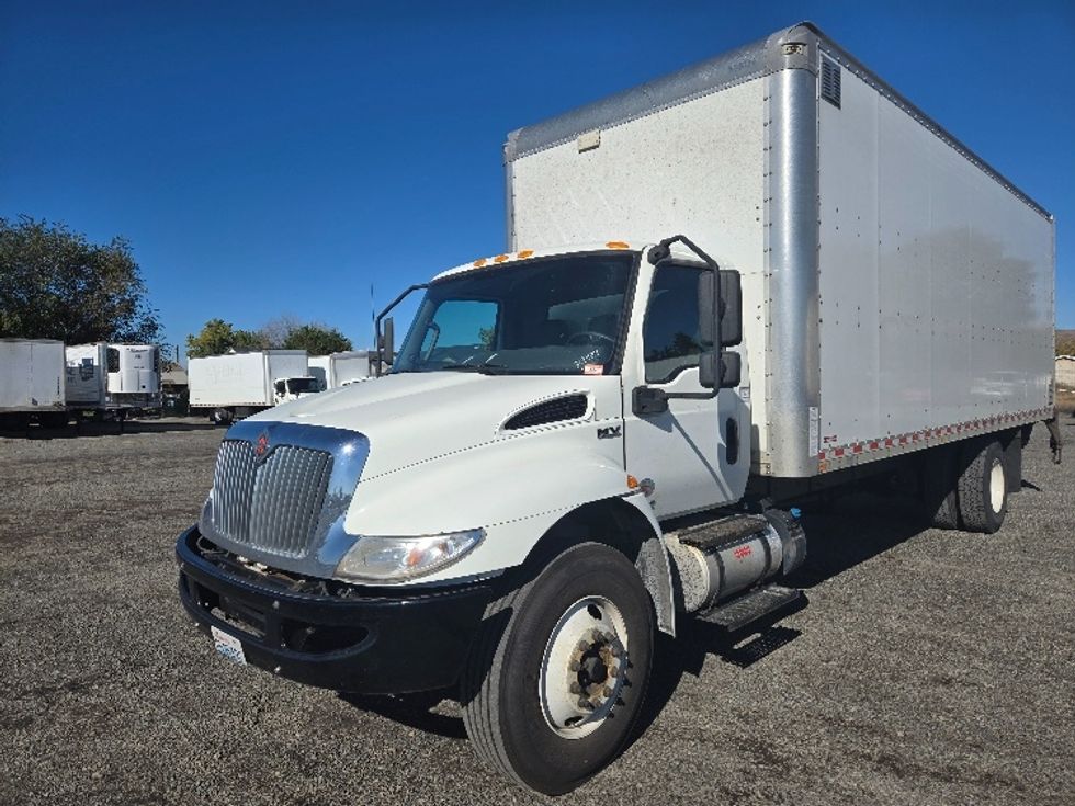Medium Duty Box Truck-Light and Medium Duty Trucks-International-2020-MV607-Yakima-WA-310,011\n\t\tmiles-$ 23,250 - Image 3