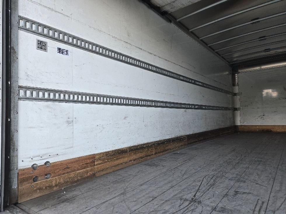 Medium Duty Box Truck-Light and Medium Duty Trucks-International-2020-MV607-Yakima-WA-329,880\n\t\tmiles-$ 21,750 - Image 11