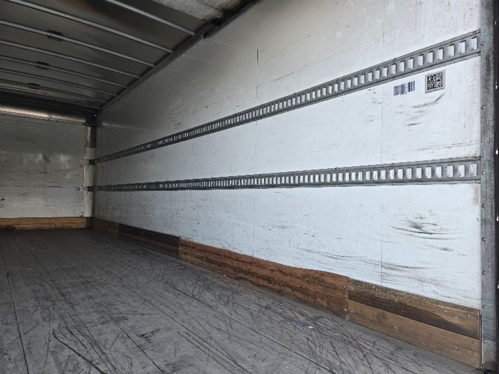 Medium Duty Box Truck-Light and Medium Duty Trucks-International-2020-MV607-Yakima-WA-329,880\n\t\tmiles-$ 21,750 - Image 12