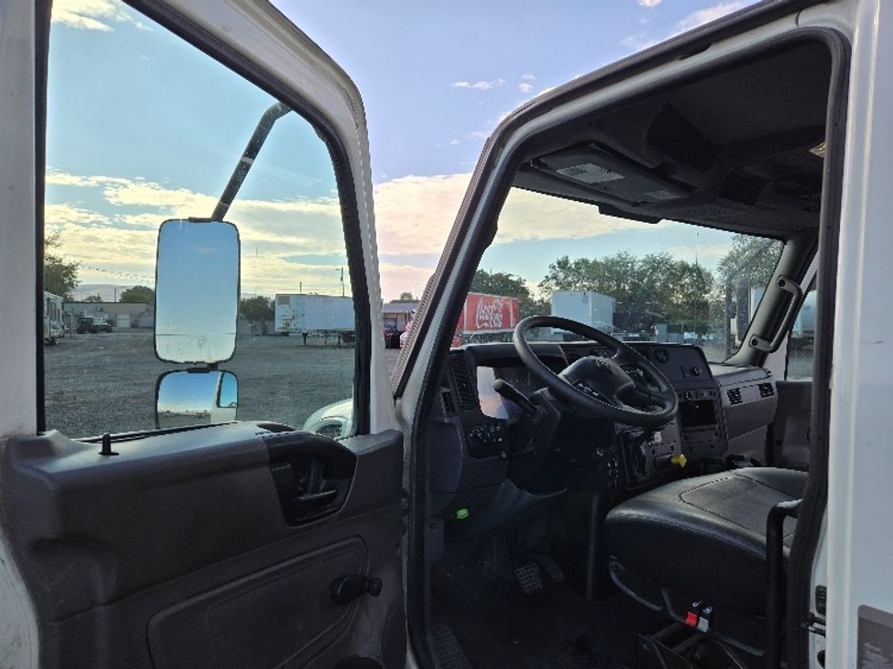 Medium Duty Box Truck-Light and Medium Duty Trucks-International-2020-MV607-Yakima-WA-329,880\n\t\tmiles-$ 21,750 - Image 17