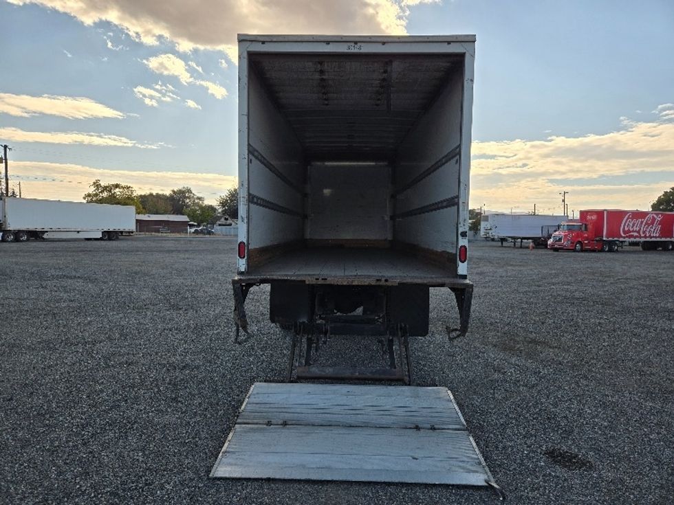 Medium Duty Box Truck-Light and Medium Duty Trucks-International-2020-MV607-Yakima-WA-329,880\n\t\tmiles-$ 21,750 - Image 9