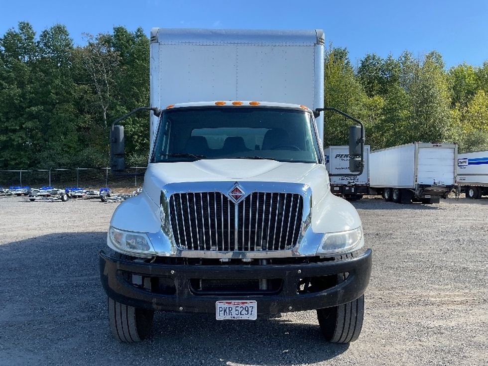 Medium Duty Box Truck-Light and Medium Duty Trucks-International-2020-MV607-Youngstown-OH-182,515\n\t\tmiles-$ 46,750 - Image 2