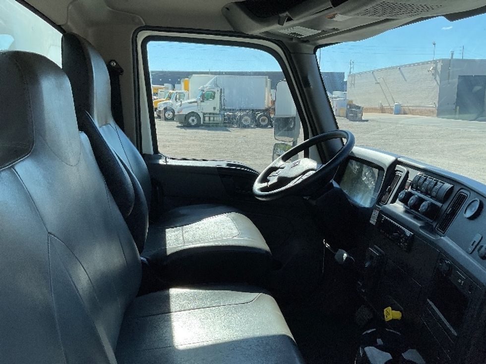 Medium Duty Box Truck-Light and Medium Duty Trucks-International-2020-MV607-Youngstown-OH-182,515\n\t\tmiles-$ 46,750 - Image 22