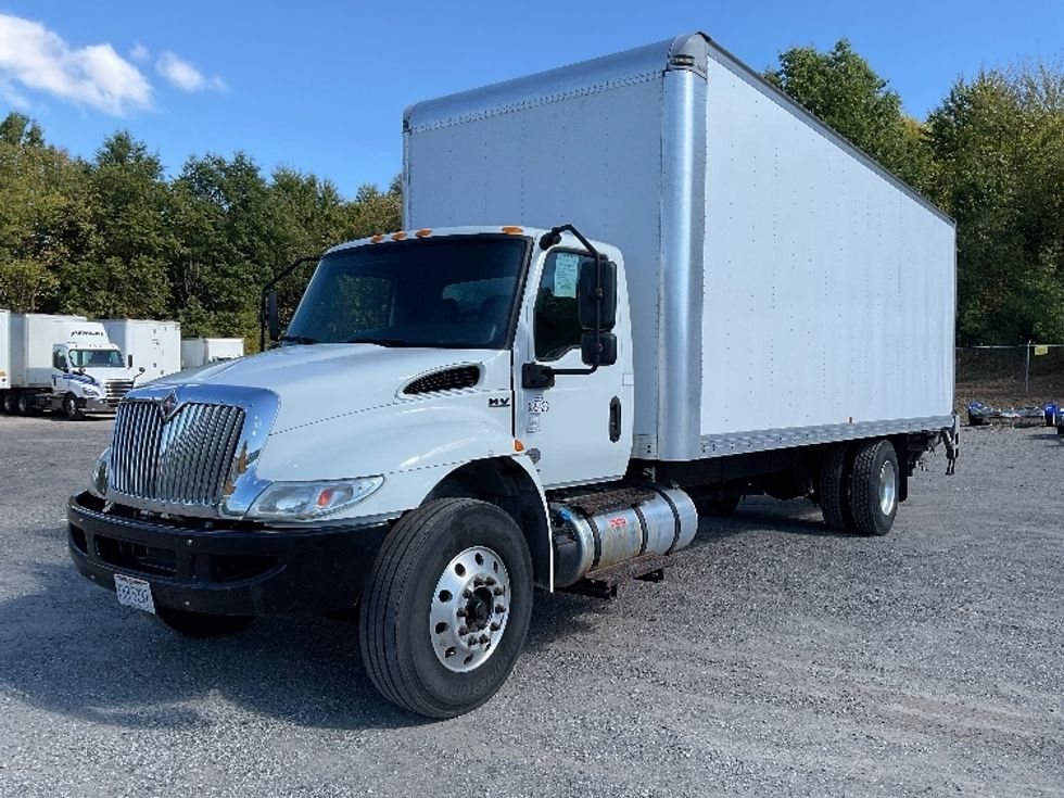 Medium Duty Box Truck-Light and Medium Duty Trucks-International-2020-MV607-Youngstown-OH-182,515\n\t\tmiles-$ 46,750 - Image 3
