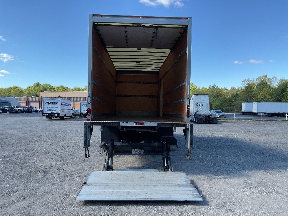 Medium Duty Box Truck-Light and Medium Duty Trucks-International-2020-MV607-Youngstown-OH-182,515\n\t\tmiles-$ 46,750 - Image 9