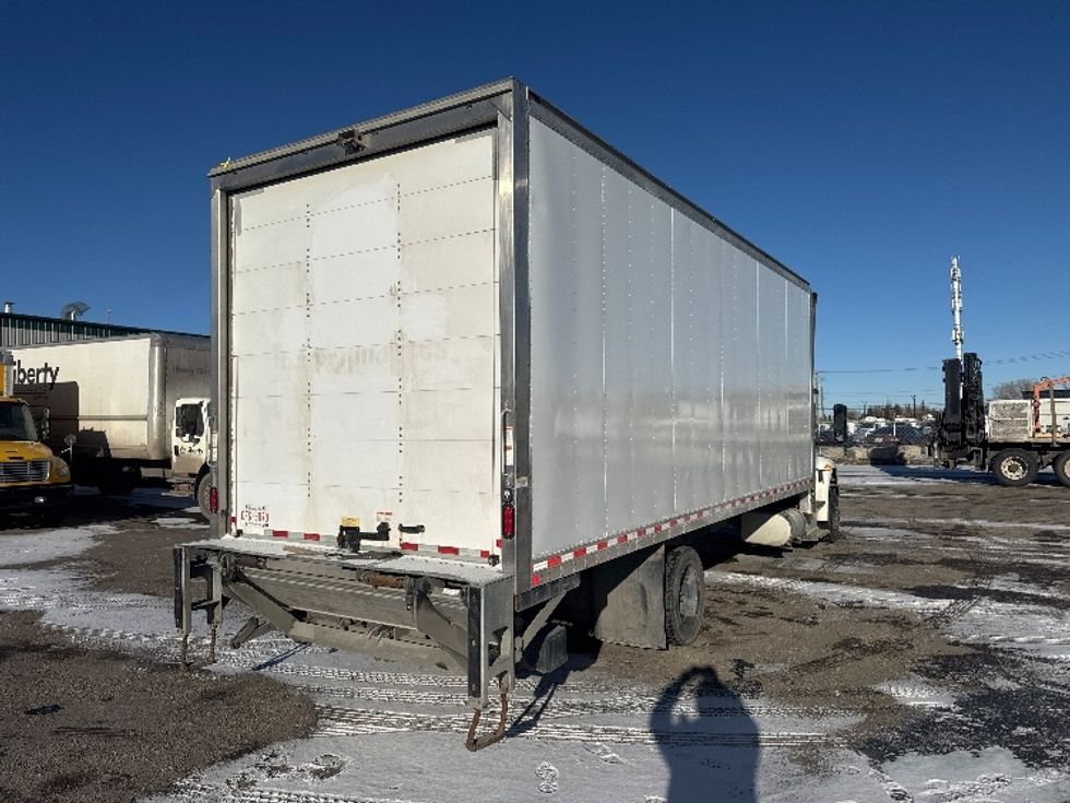Medium Duty Box Truck-Light and Medium Duty Trucks-International-2020-MV607LP-Calgary-AB-86,782\n\t\tkm-$ 82,500 - Image 12