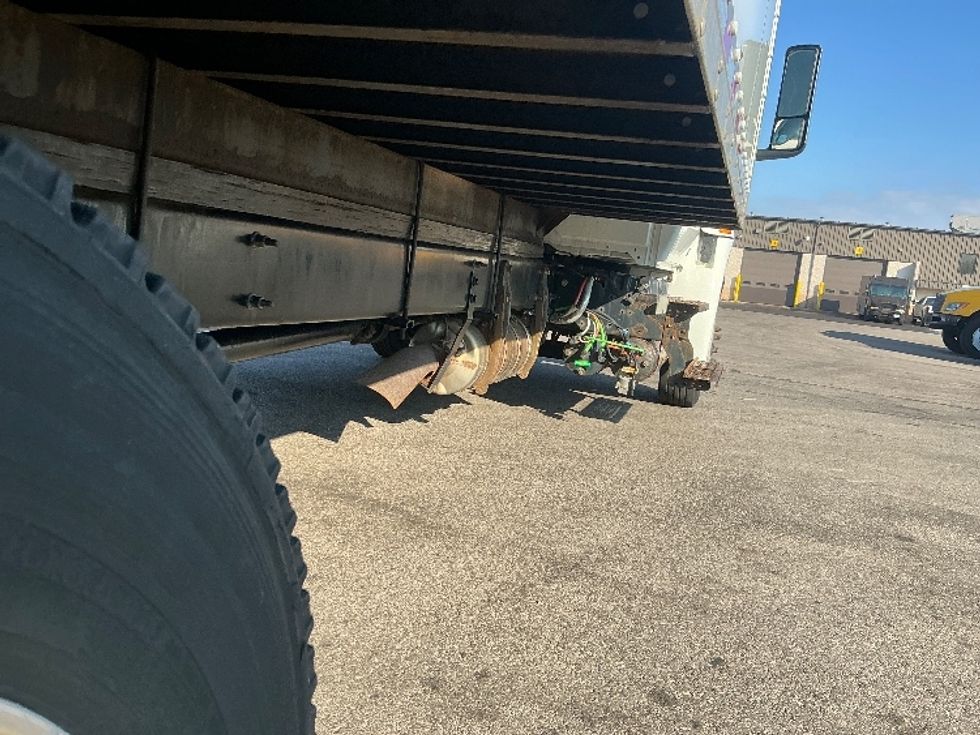 Medium Duty Box Truck-Light and Medium Duty Trucks-International-2020-MV607LP-Dayton-OH-241,876\n\t\tmiles-$ 29,750 - Image 14