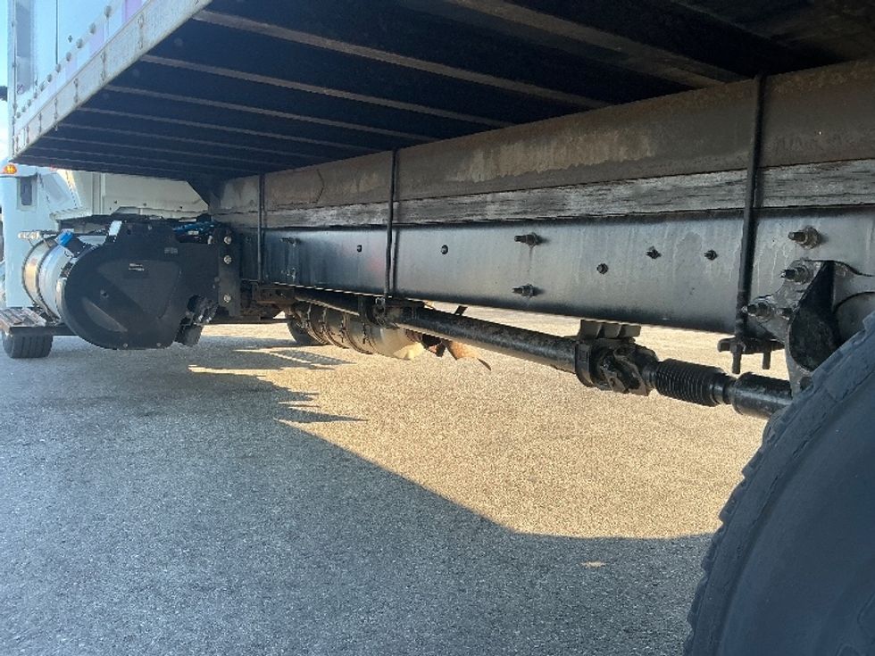 Medium Duty Box Truck-Light and Medium Duty Trucks-International-2020-MV607LP-Dayton-OH-241,876\n\t\tmiles-$ 29,750 - Image 5