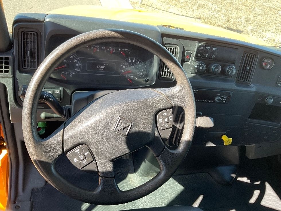 Medium Duty Box Truck-Light and Medium Duty Trucks-International-2020-MV607LP-Greeley-CO-96,298\n\t\tmiles-$ 54,250 - Image 18