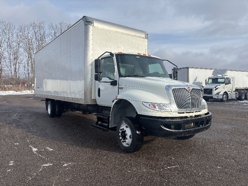 Medium Duty Box Truck-Light and Medium Duty Trucks-International-2020-MV607LP-Lansing-MI-169,234\n\t\tmiles-$ 42,750 - Image 1