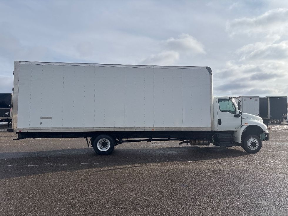 Medium Duty Box Truck-Light and Medium Duty Trucks-International-2020-MV607LP-Lansing-MI-169,234\n\t\tmiles-$ 42,750 - Image 14