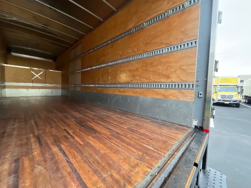 Medium Duty Box Truck-Light and Medium Duty Trucks-International-2020-MV607LP-Linden-NJ-108,000\n\t\tmiles-$ 62,250 - Image 11