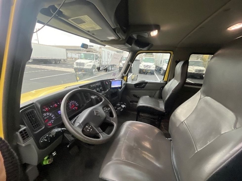 Medium Duty Box Truck-Light and Medium Duty Trucks-International-2020-MV607LP-Linden-NJ-108,000\n\t\tmiles-$ 62,250 - Image 16