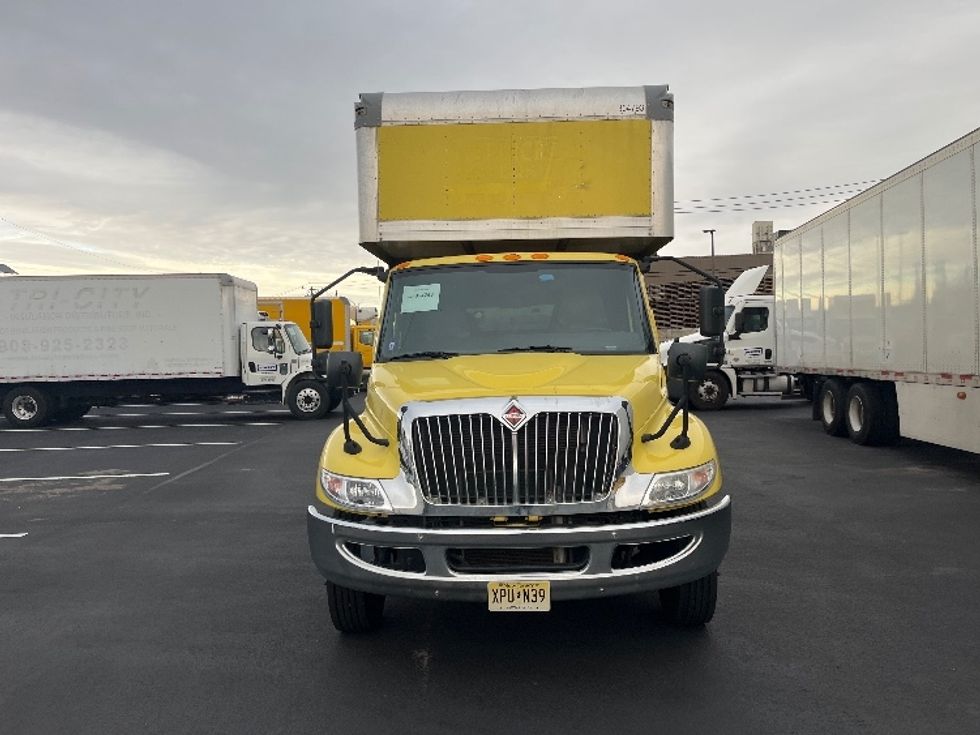 Medium Duty Box Truck-Light and Medium Duty Trucks-International-2020-MV607LP-Linden-NJ-108,000\n\t\tmiles-$ 62,250 - Image 2