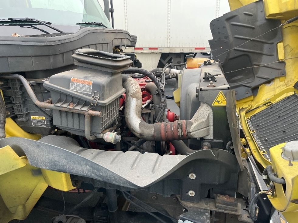 Medium Duty Box Truck-Light and Medium Duty Trucks-International-2020-MV607LP-Linden-NJ-108,000\n\t\tmiles-$ 62,250 - Image 22