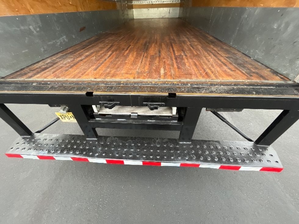 Medium Duty Box Truck-Light and Medium Duty Trucks-International-2020-MV607LP-Linden-NJ-108,000\n\t\tmiles-$ 62,250 - Image 9